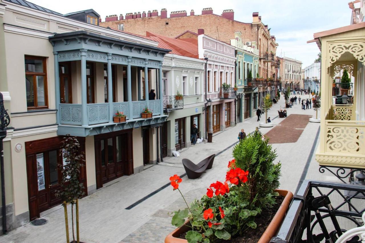 Luxury 2 Bedroom Historical Center Apartament *
