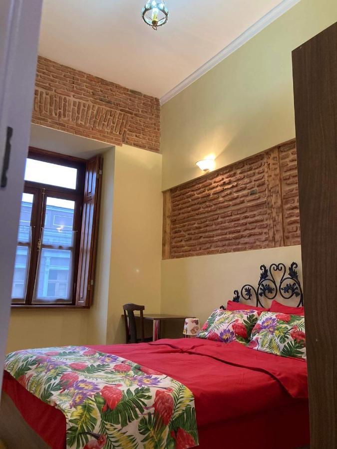 Luxury 2 Bedroom Historical Center *