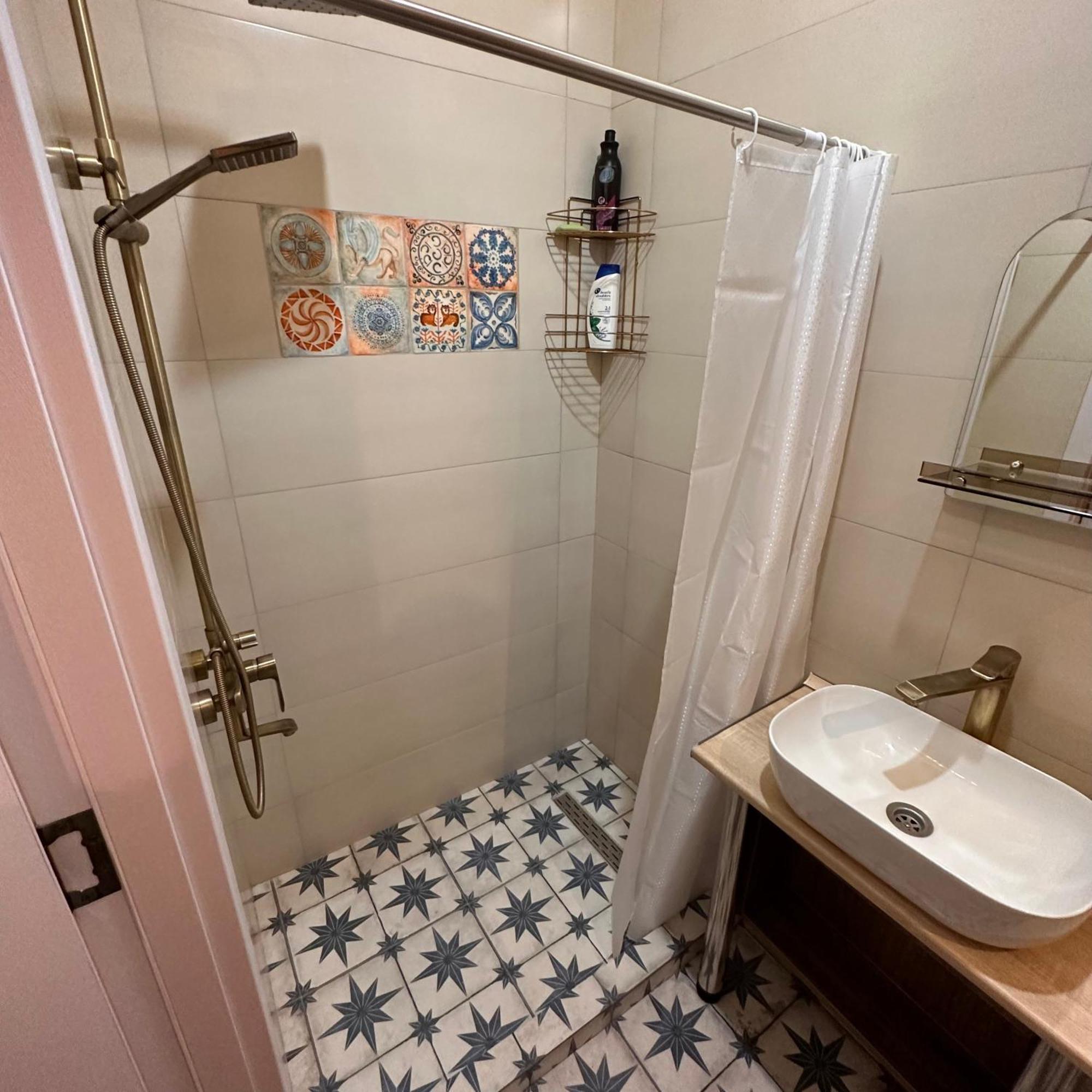 Luxury 2 Bedroom Historical Center Apartment Tbilisi