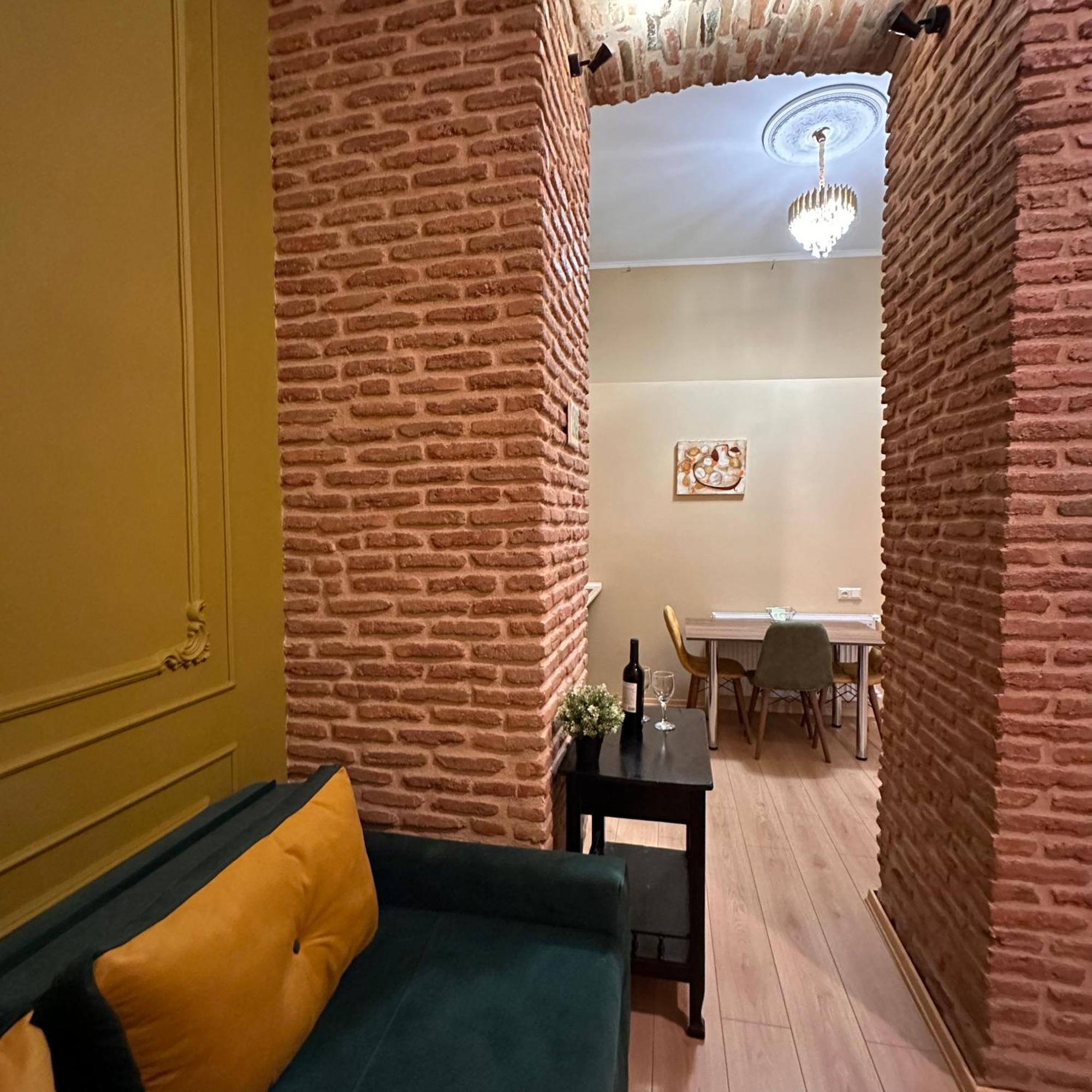 Apartment Luxury 2 Bedroom Historical Center